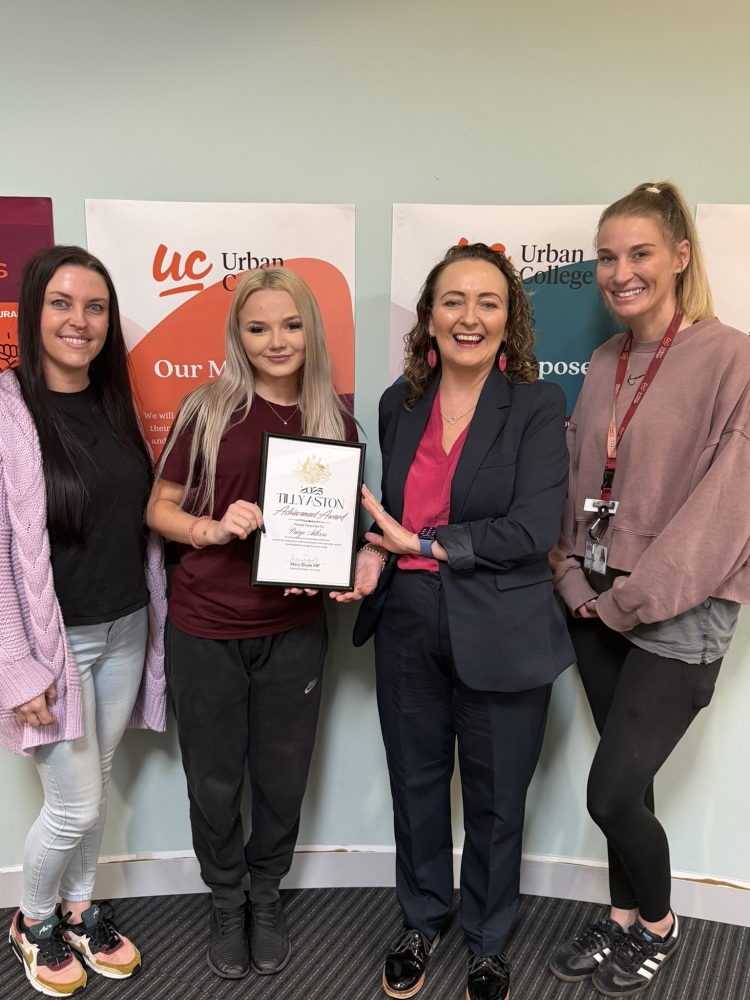 4 people 1 award nomination