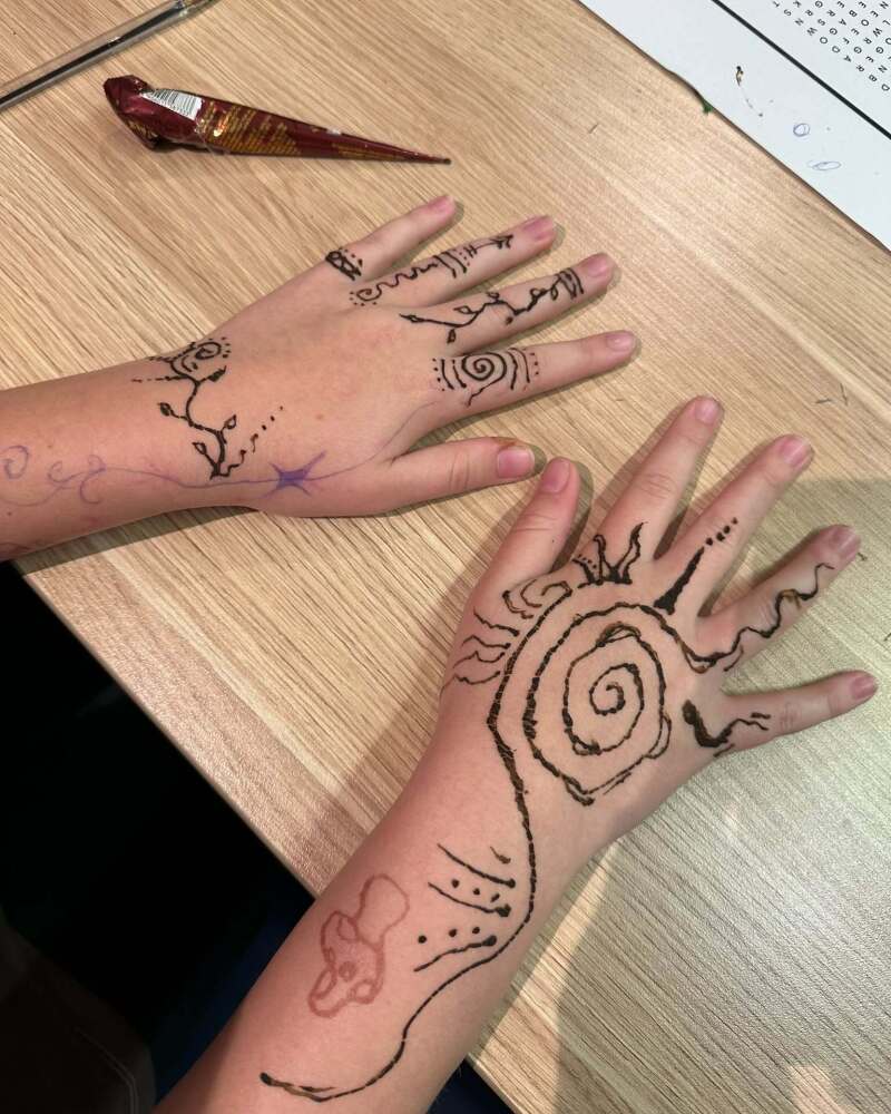 henna designs on hands